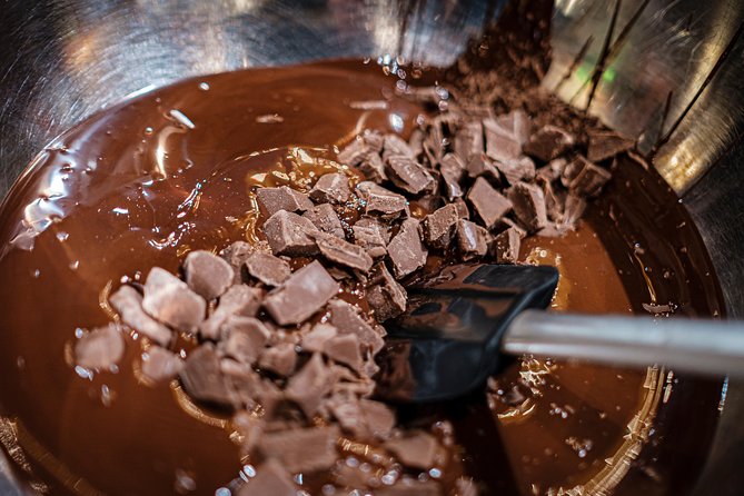 2.5h Belgian Chocolate Pralines Workshop in Brussels - The hands-on teaching style: learning without feeling rushed