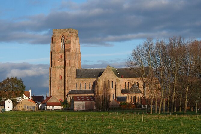 2-Hour Private Walking Tour in the templar village of Lissewege - Why Lissewege feels different from Bruges