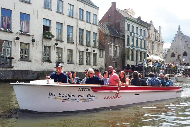 40-Minute Guided boat trip in medieval Ghent - Boat comfort: roof adjustments, sitting time, and the “no stress” factor