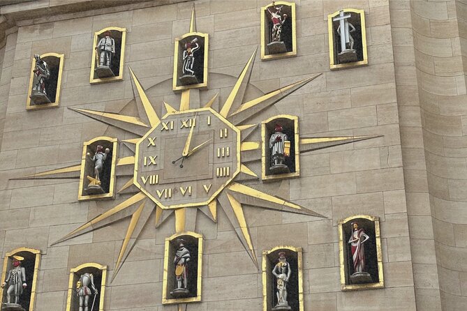 A Self-Guided Tour of Brussels: From Medieval to Modern Times - Getting Oriented: Start at Pl. des Palais, End at Lookout des Marolles