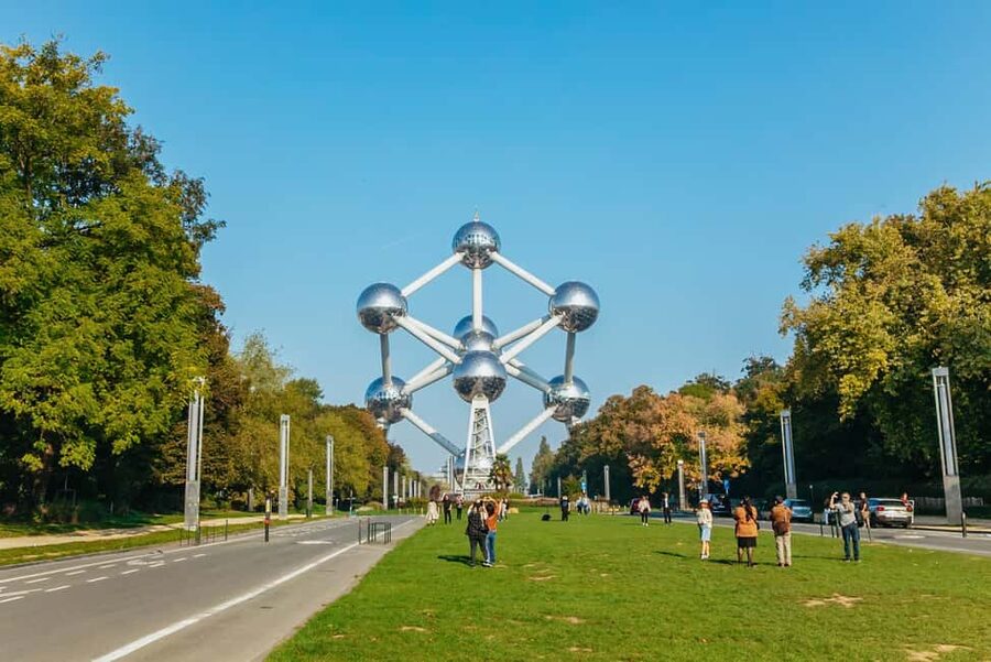 Amsterdam: Brussels & Bruges w/ Optional Chocolate Tasting - Atomium and Royal Galleries: quick hits that add variety