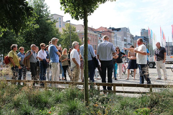 Antwerp BeerWalk with English Guide - Stop 2: Highlander Cafe on a gorgeous square