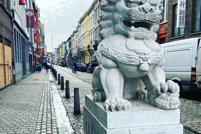 Antwerp: Diamond & Jewish Quarter Walking Tour - Price and value: what $41.70 buys you