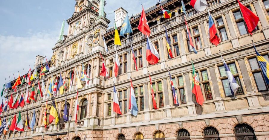 Antwerp: Express Walk with a Local in 60 minutes - Key Points You’ll Care About