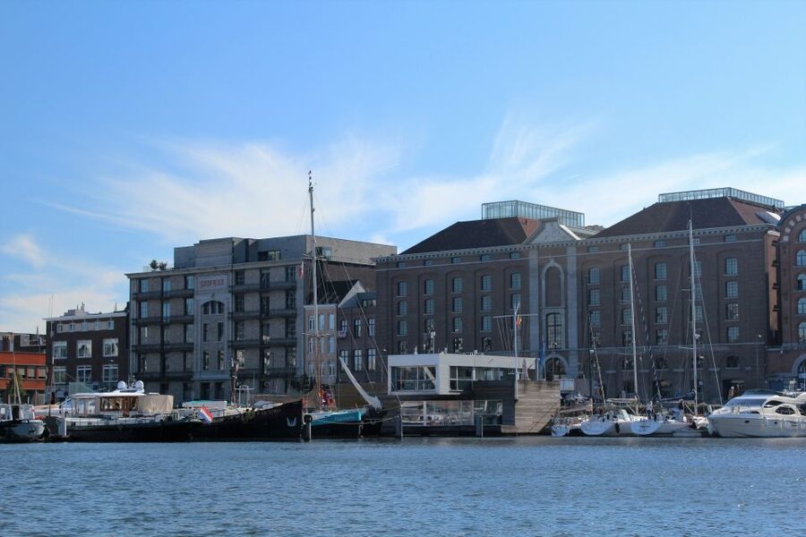 Antwerp: Private Old Harbour Boat Tour Incl. Drinks & Snacks - Marine Willemdok and Havenhuis: where the harbour starts to look architectural