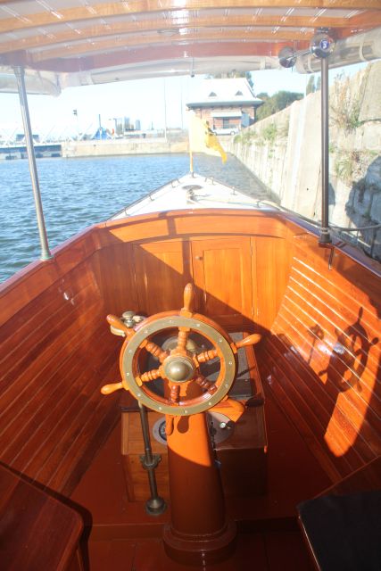 Antwerp: Private Old Harbour Boat Tour Incl. Drinks & Snacks - Where you meet near MAS (and why that’s convenient)