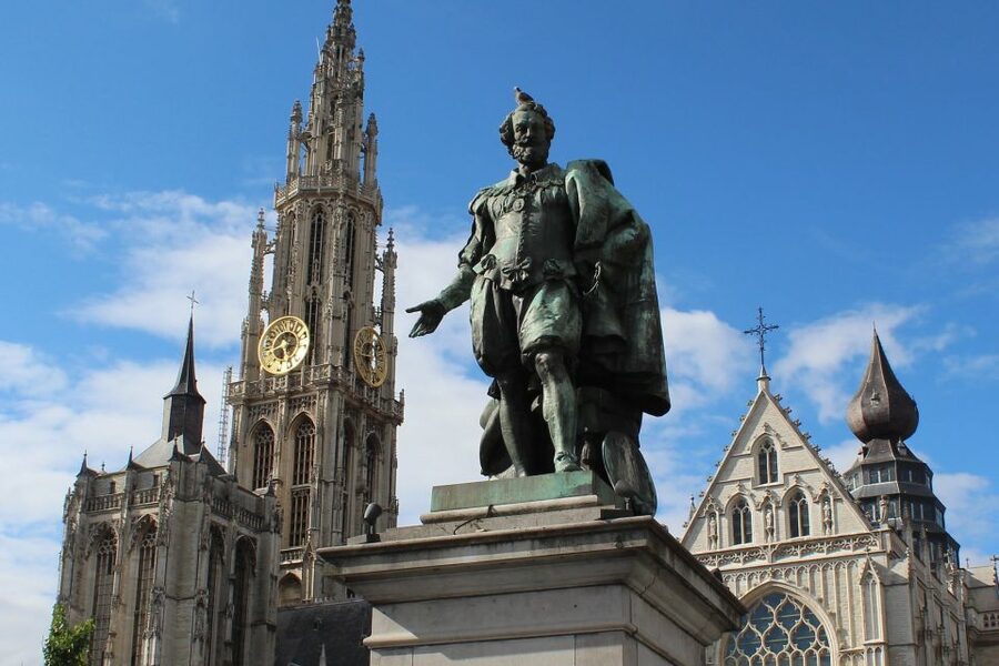 Antwerp: Private Walking Tour with a Local - How the 2-6 hours plays out on the street