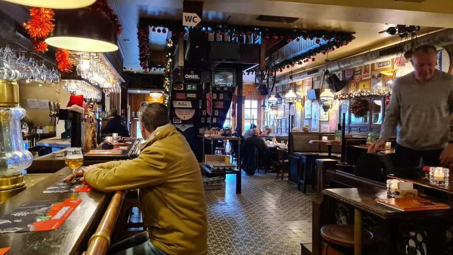 Antwerp: Pub Crawl in the Historical City - Your first pub visit: learning by tasting, not reading