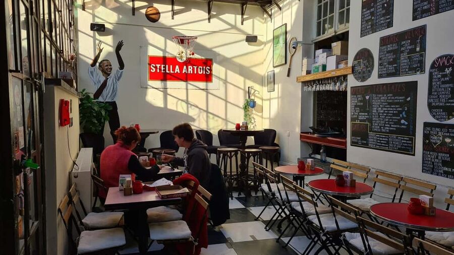 Antwerp: Pub Crawl in the Historical City - Accessibility and who should book