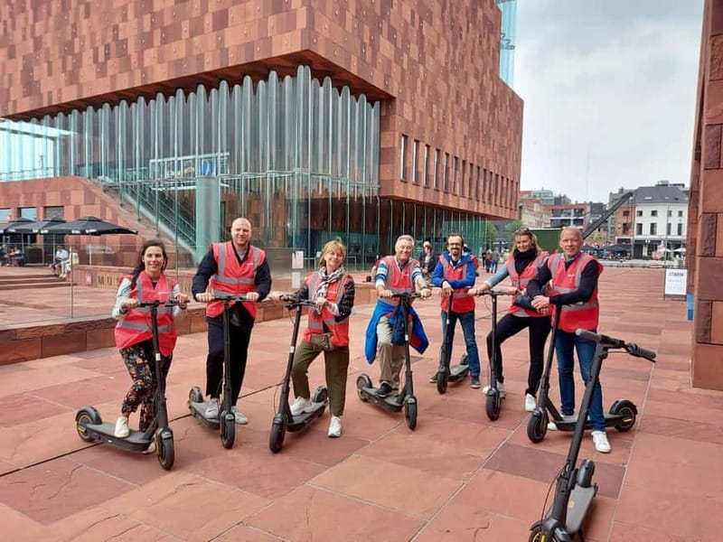 Antwerp: The Big Five City Highlights E-kickscooter Tour - Why Antwerp on an e-kickscooter makes more sense than walking