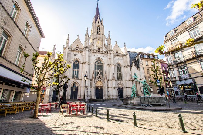 Architectural Brussels: Private Tour with a Local Expert - Warm-up stop: Musical Instruments Museum area (MIM)