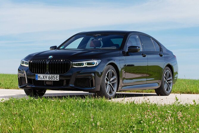 Arrival Private Transfer Brussels Train Station to Brussels by Luxury Car or Van - Price and logistics: is $75.67 per person good value?