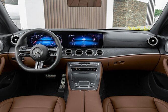 Arrival Private Transfer from Brussels Airport BRU to Ghent City by Business Car - Why a private Business Car transfer beats lining up at BRU