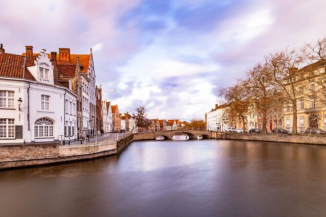 Authentic and Complete Bruges, with Local Guide and Chocolate - Belfort Tower in two minutes: civic power you can feel