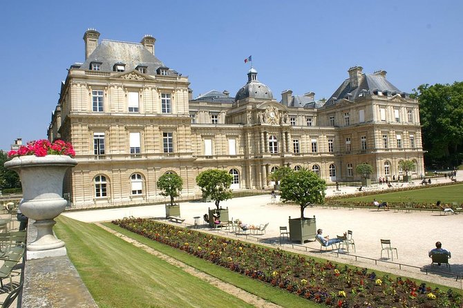 Best Of Luxembourg and Dinant Private Tour from Brussels - Neumünster and Kirchberg: where culture meets European institutions