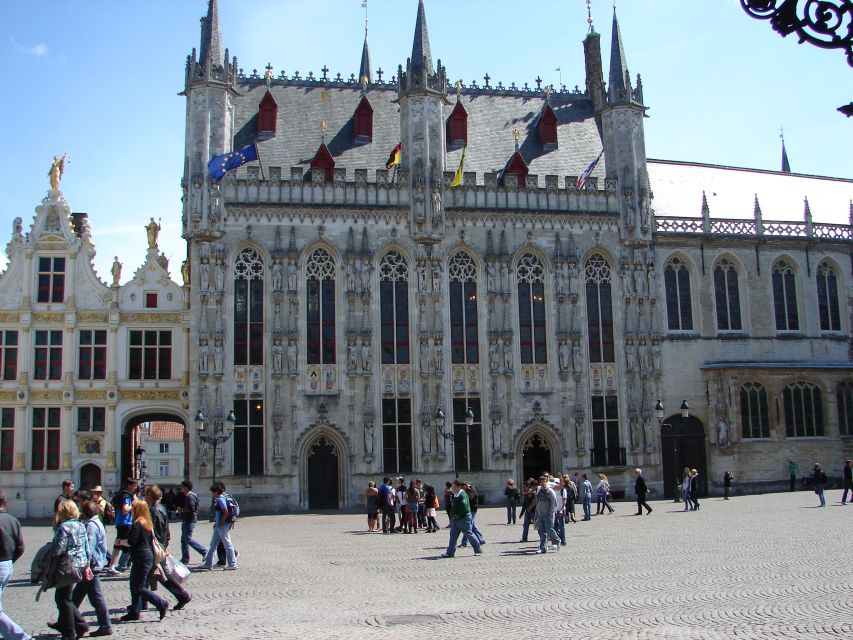 Bruges: 3-Hour Beer and Chocolate Tasting Private Tour - Bruges city center walk: getting your bearings without losing time