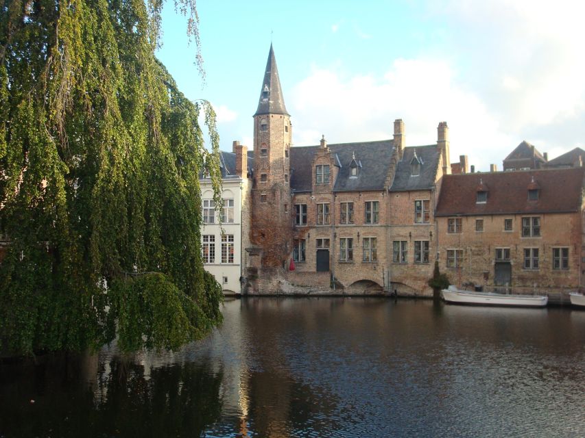 Bruges: 3-Hour Beer and Chocolate Tasting Private Tour - De Halve Maan brewery lunch: beer knowledge you can actually use