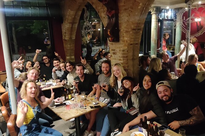 Bruges Beer Tasting Experience (with cheese!) - Guide style and group size, from solo chats to partner nights