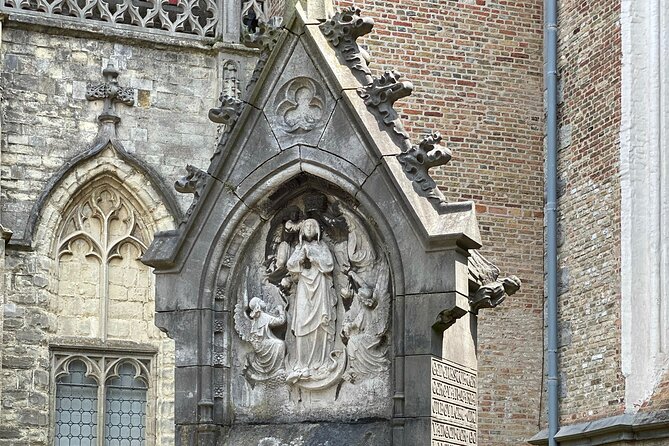 Bruges by a Local: Exciting Stories, Mysteries, People and Choco - Bridges and Childhood-Story Vibes: Nepomucenusbrug and Boniface Bridge