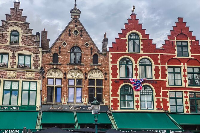 Bruges by a Local: Exciting Stories, Mysteries, People and Choco - Markt to Belfort: Learning the City From the First Square