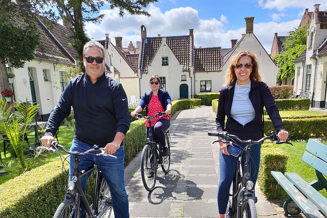 Bruges by bike with friends and family! - The 2.5 hour route, stop by stop