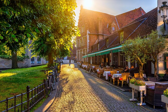 Bruges Charms and Gems Tour for Cruise Passengers - Zeebrugge to Belfort: getting oriented in Bruges fast