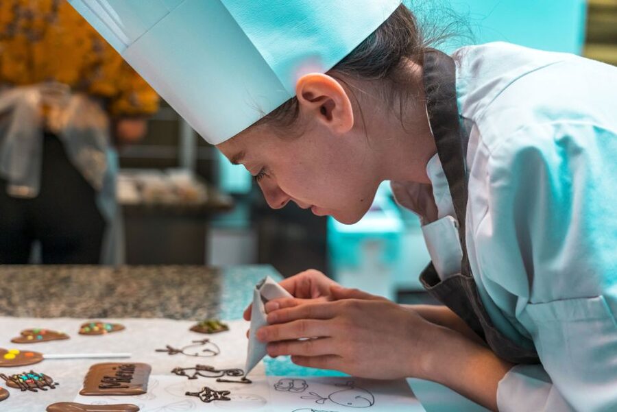 Bruges: Chocolate Making Workshop and Chocolate Museum Entry - Practical Tips to Get the Best Hour