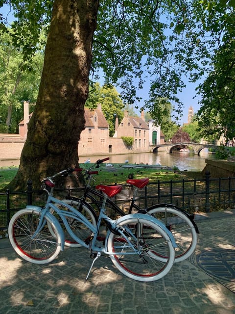 Bruges: City Bike Tour with a Local - Who should book this bike tour, and who might prefer something else?