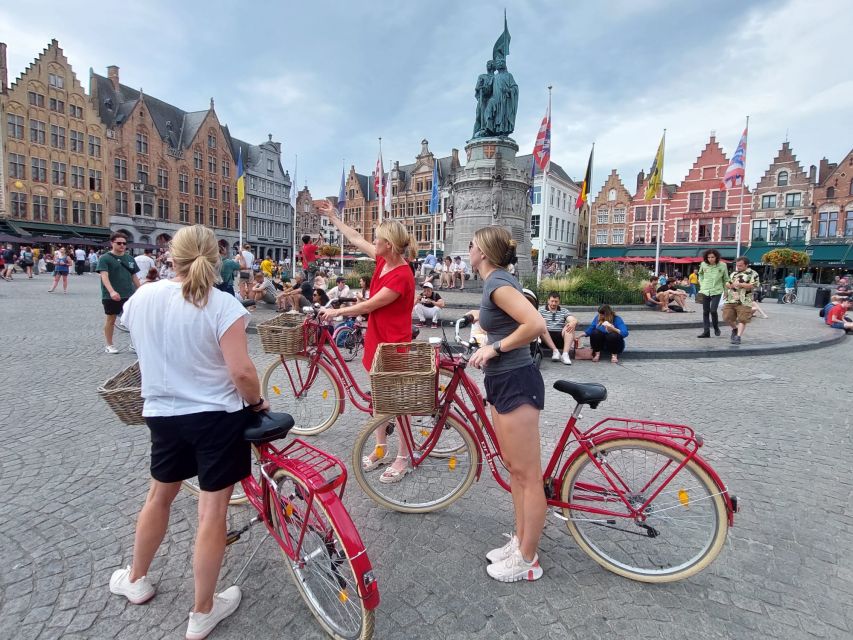 Bruges: Guided Retro Bike Tour of Highlights and Hidden Gems - Canals, bridges, Rozenhoedkaai, and the photo stops that reset your brain