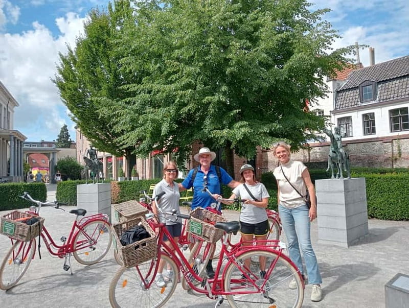 Bruges: Guided Retro Bike Tour of Highlights and Hidden Gems - Meet at Grauwwerkersstraat 29, then roll out from Hof Bladelin