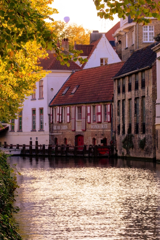 Bruges: Guided Tour & Boat Ride with Optional Beer Tasting - Church of Our Lady and Gruuthuse area: big art and strong identity