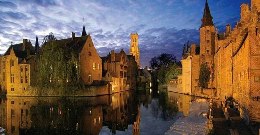 Bruges: Guided Walking Tour - Basilica of the Holy Blood, then Grote Markt and the Belfort