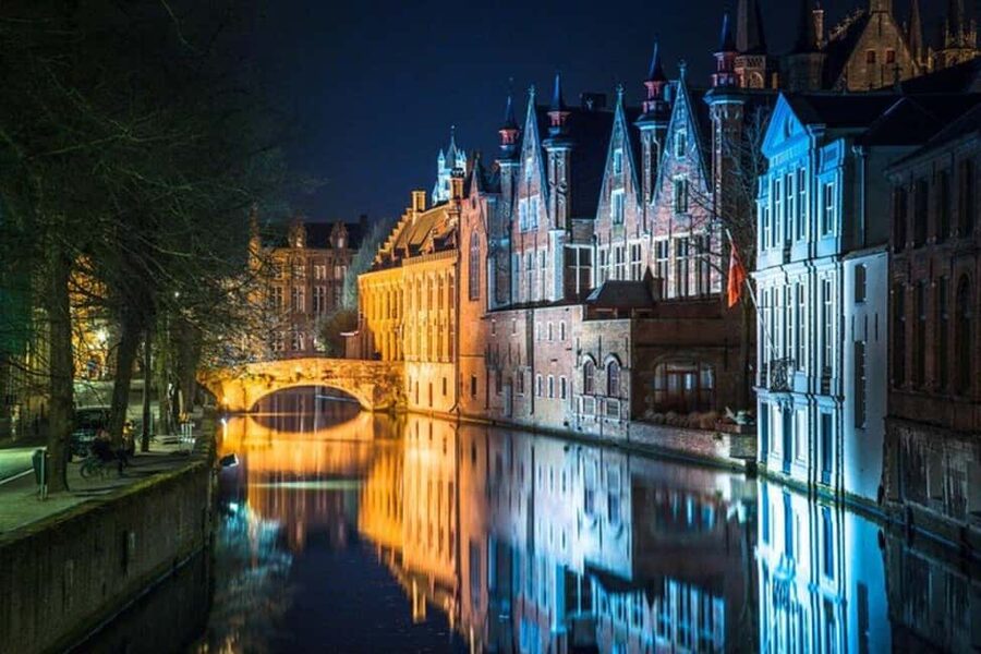 Bruges : Highlights & Hidden gems Walking Tour - Kanaal Gent-Brugge: canals that teach you how the city works