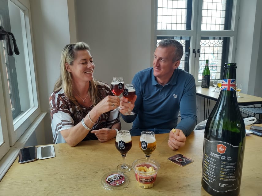 Bruges: Historical Walking Tour with Food Tasting - Languages and what that means for comfort