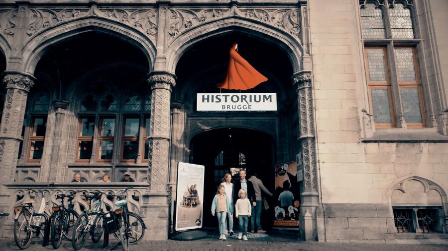 Bruges: Historium Bruges Story and VR Ticket - The VR flight over Bruges: 1435 port, Waterhalle, Belfort
