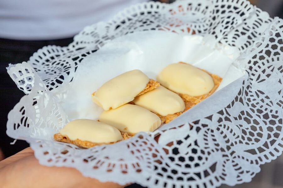 Bruges: Private Food Tour – 10 Tastings with Locals - Price and value: what you really get for $163 per person