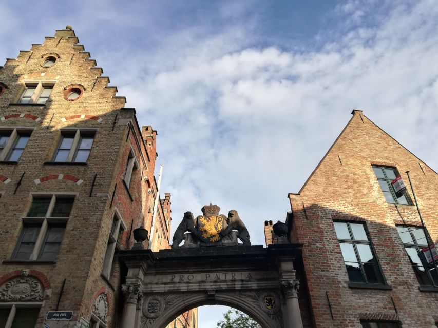 Bruges: Private Historical Highlights Walking Tour - Rain or shine, shoes on, and how audio works if groups are larger
