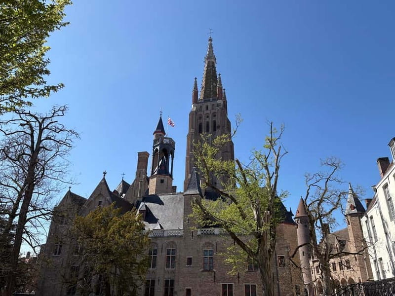 Bruges: private tour - highlights & hidden gems - Meeting points in Bruges, and what private pacing changes