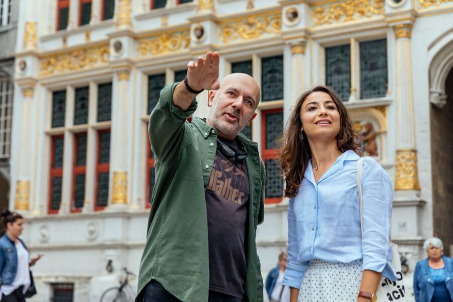 Bruges: Private Tour with Locals – Highlights & Hidden Gems - How the guides can make or break a private tour