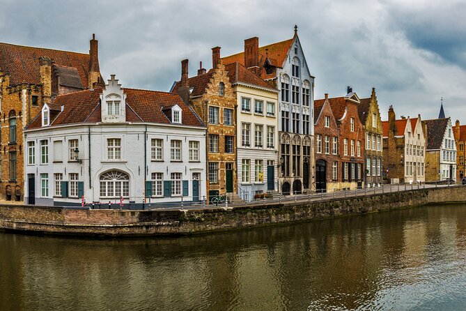 Bruges Scavenger Hunt and Highlights Self Guided Audio Tour - Your 2 km riddle route: how the stops actually feel