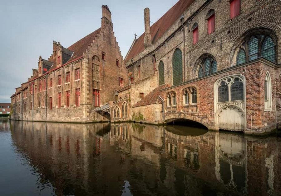 Bruges: Ticket Museum Sint-Janshospitaal - St John’s Hospital Museum: A hospital built for care