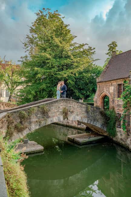 Bruges : Your private 1 hour photoshoot in the medieval city - Key points at a glance