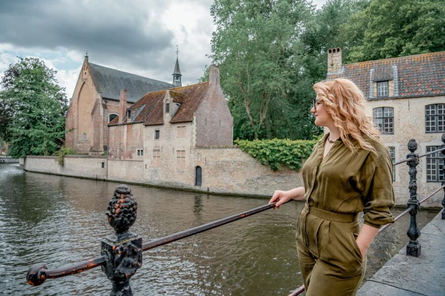 Bruges : Your private 30min. photoshoot in the medieval city - Key highlights worth planning for