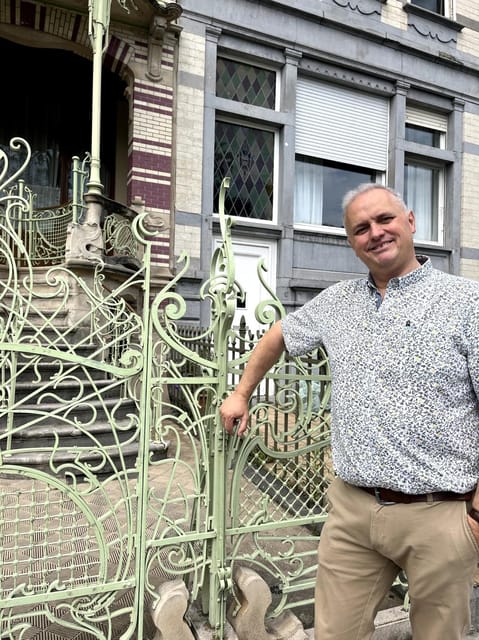 Brussels: 2-hours "Art Nouveau" Walking Tour - Meeting at Merode and the first 15 minutes near Cinquantenaire