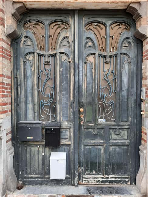 Brussels: 3h Art Nouveau Private Tour with a Local Guide - Public transport and timing: how to make the 3 hours feel easy
