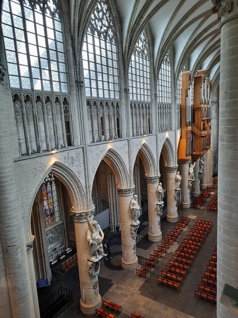 Brussels: a stroll to discover hidden gems - Meeting at Hilton Entrance, Then Walking to the Grand Place