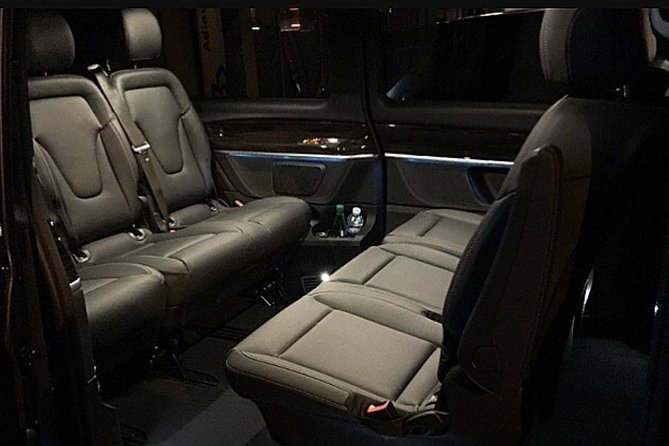 Brussels Airport Shuttle Transfer <-> Brussels (1 to 8 PLACES) - Key things to know before you book