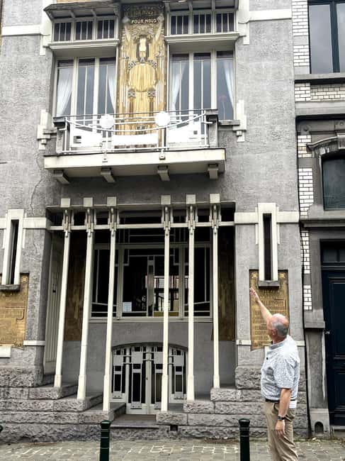 Brussels: "Art Nouveau" Half-Day Tour with Chocolate Tasting - Pacing, Distance, and What to Pack for 160 Minutes