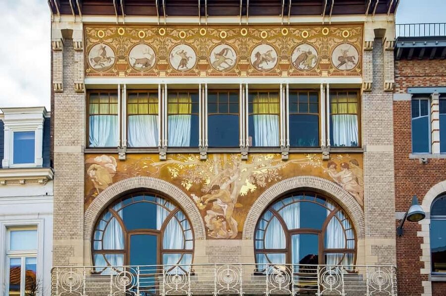 Brussels: Art Nouveau Private Walking Tour with Horta Museum - The Horta Museum inside Victor Horta’s home, and how to use the 41 minutes
