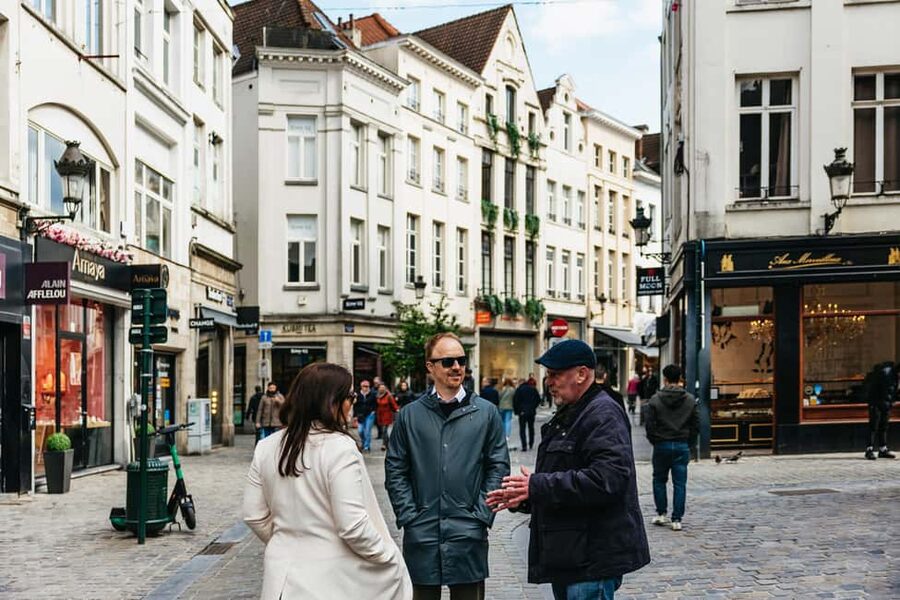 Brussels: Beer Tour with 6 Beers and 3 Chocolate Tastings - Key highlights you should know